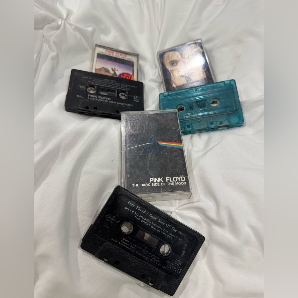 Lot of (3) Vintage Pink Floyd Cassette Tapes - Picture 3 of 6